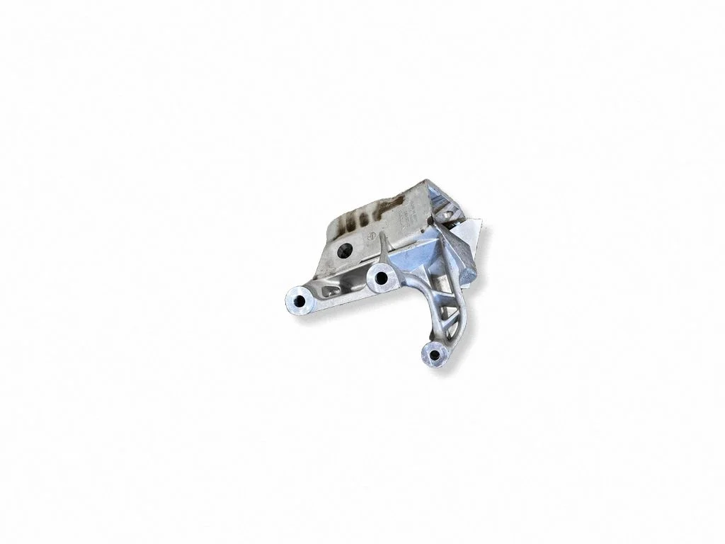 Mootori kinnituskronstein 31430490