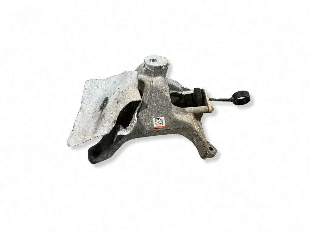 Engine mounting bracket – Audi Q5 SQ5 FY (2017-2025)