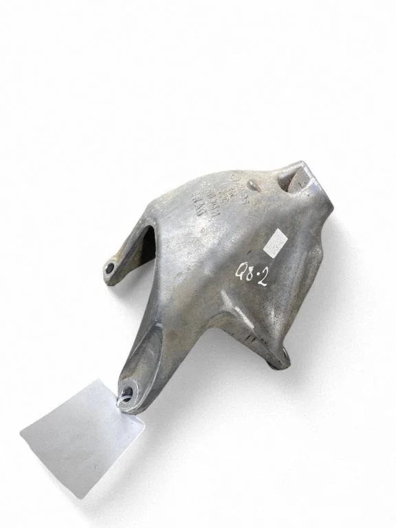 Engine mounting bracket 4KE599308H