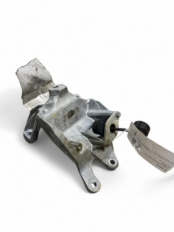 Engine mounting bracket 4M0199308B