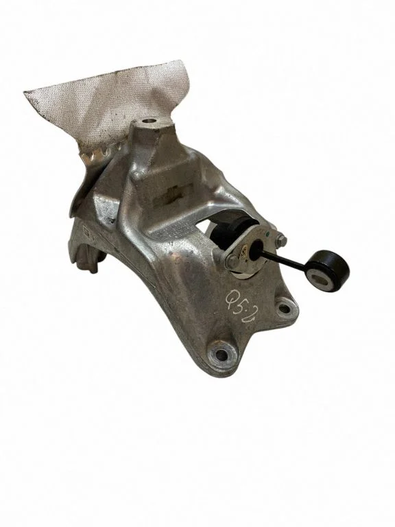 Engine mounting bracket 4M0199308CE