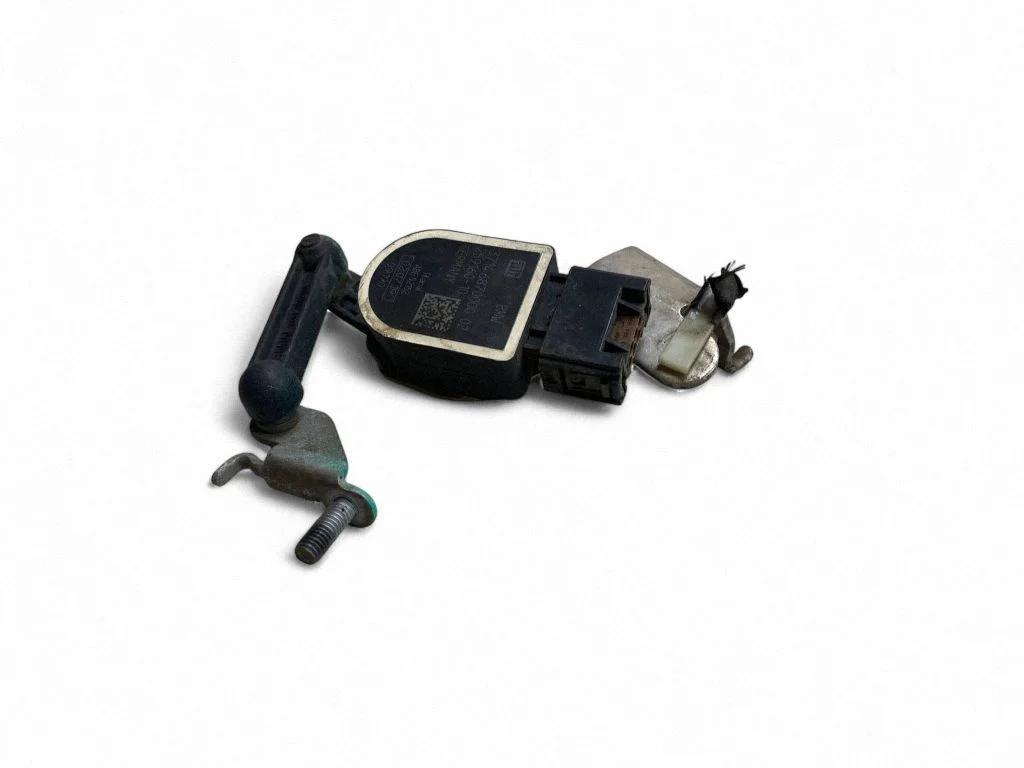 Headlight/headlamp level sensor – BMW 5 Series G30 G31 G38 (2016-)
