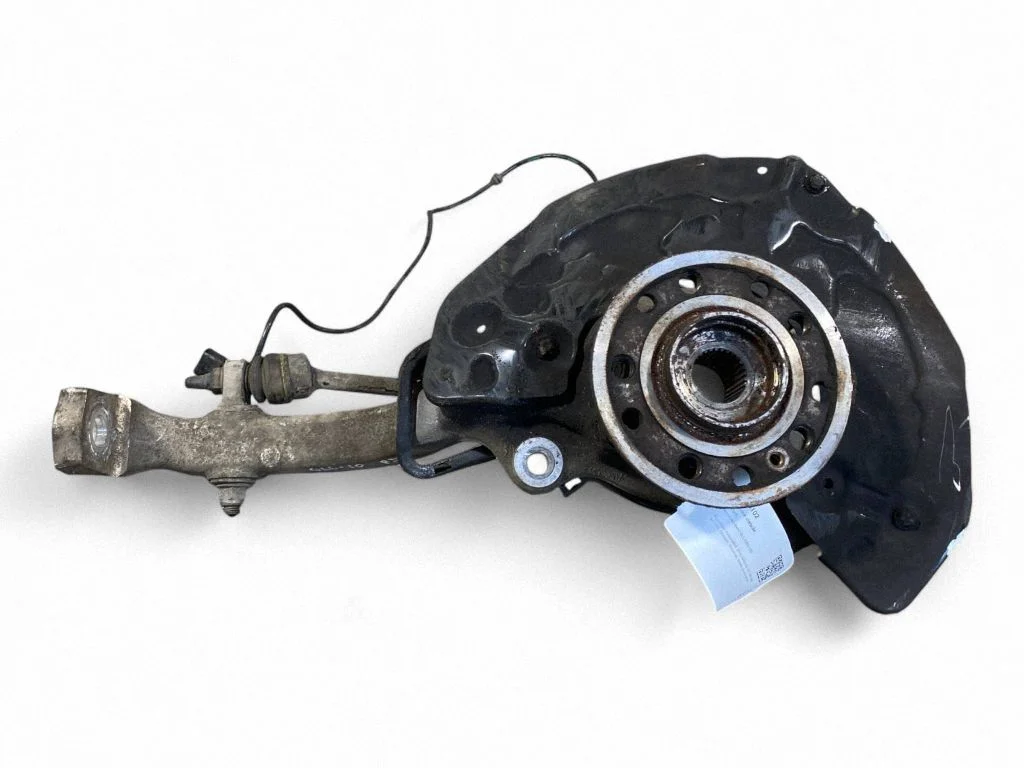 Front wheel hub – right