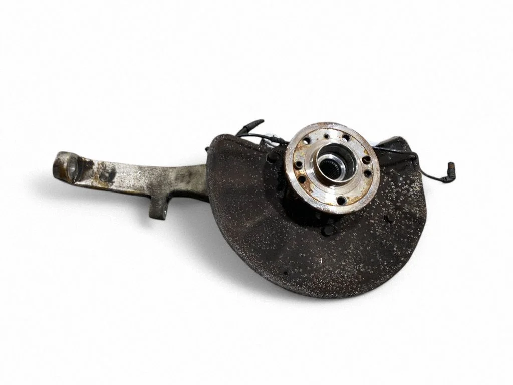 Front wheel hub 16609