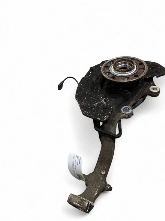 Front wheel hub – right