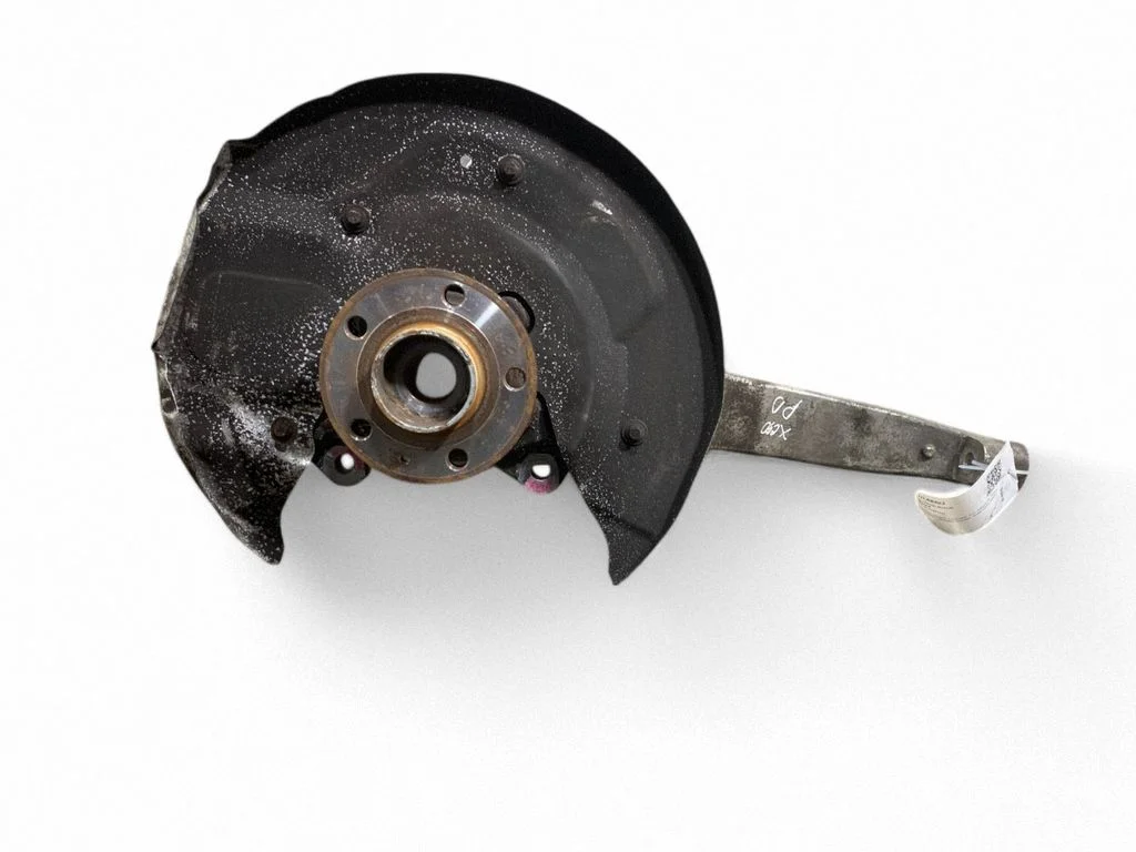 Front wheel hub – right