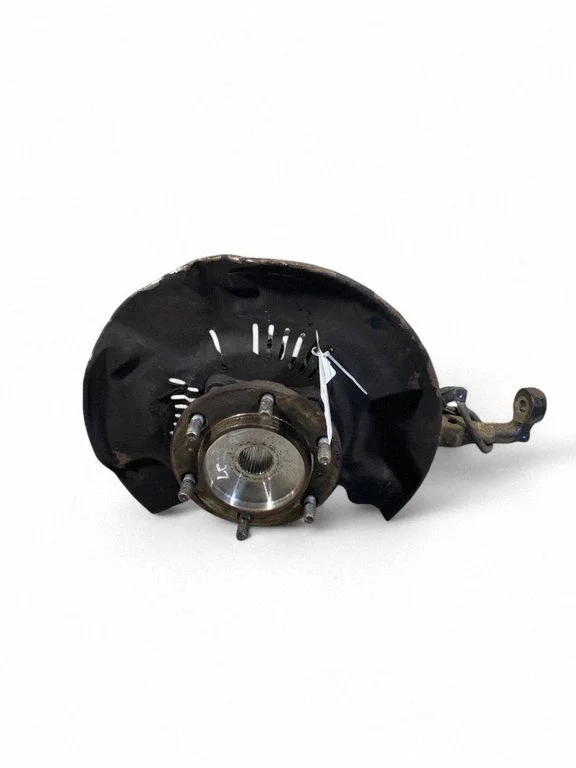 Front wheel hub – left