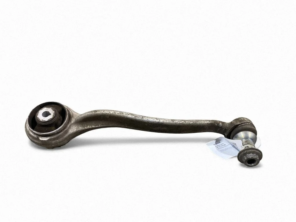Front control arm – left