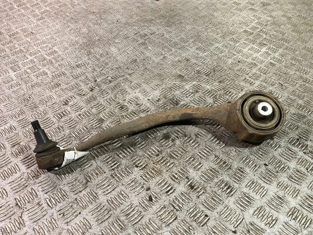 Front control arm 3C257