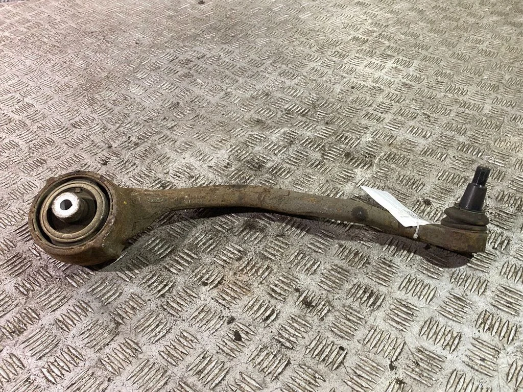 Front control arm 3C256