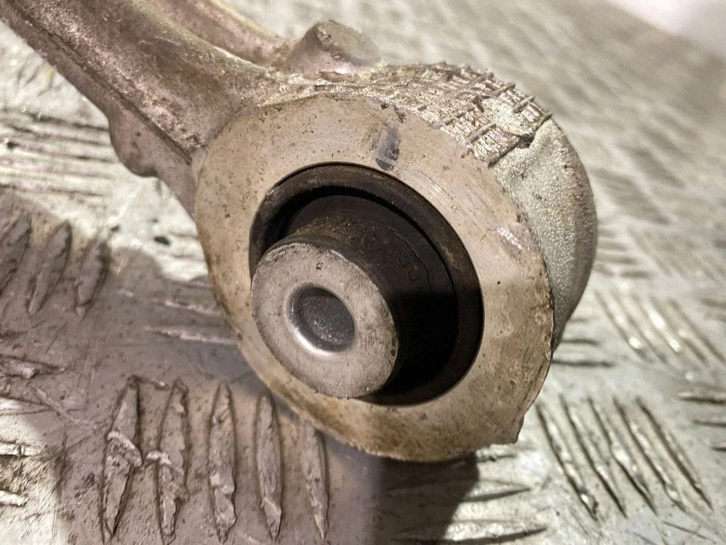 Front upper control arm/wishbone JPLA3084GA