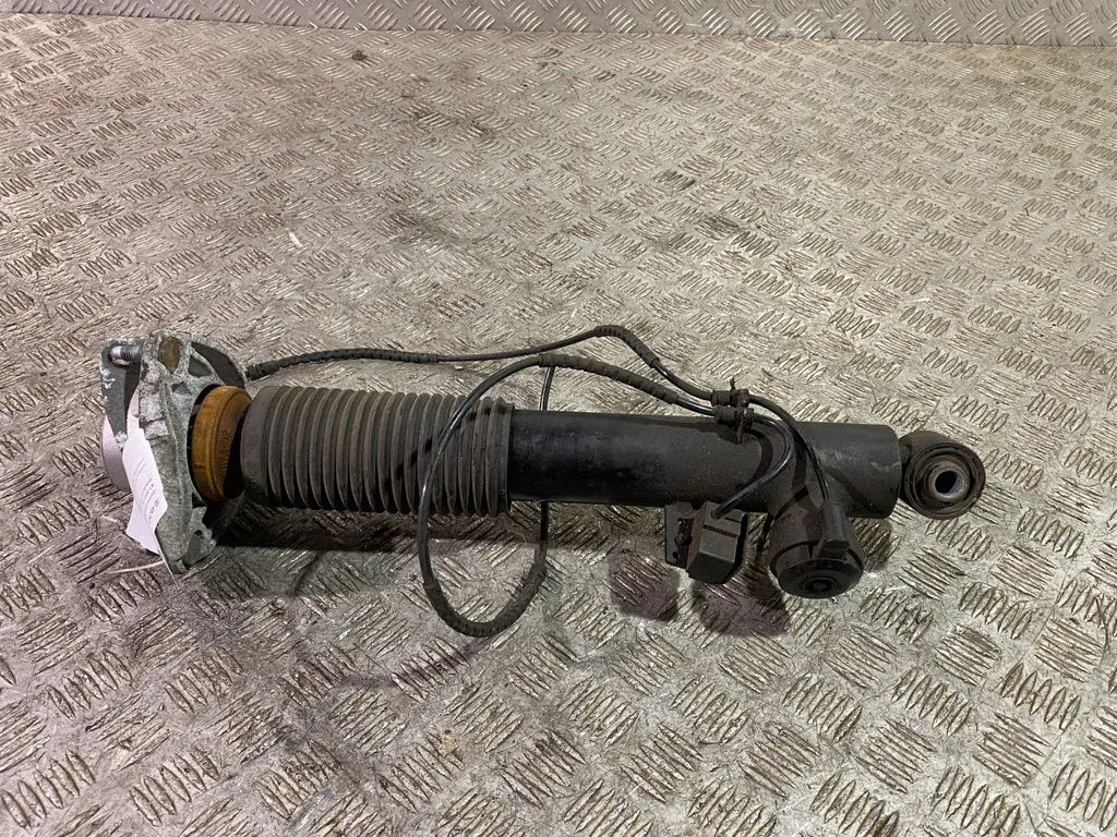 Rear shock absorber/damper 6875088