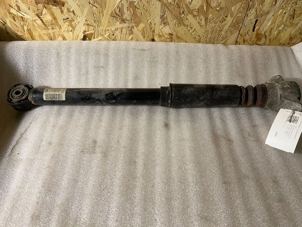 Tagumine amortisaator 8T0513035T