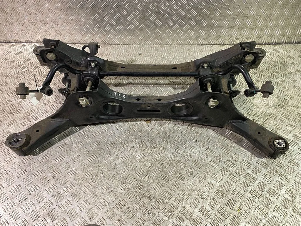 Tagumine abiraam – Hyundai Tucson TL (2015-)