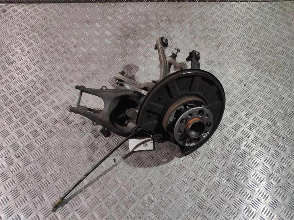 Aizmugurējais rumbas turētājs (šķautne) A2123520202