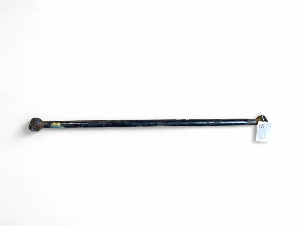 Rear control arm