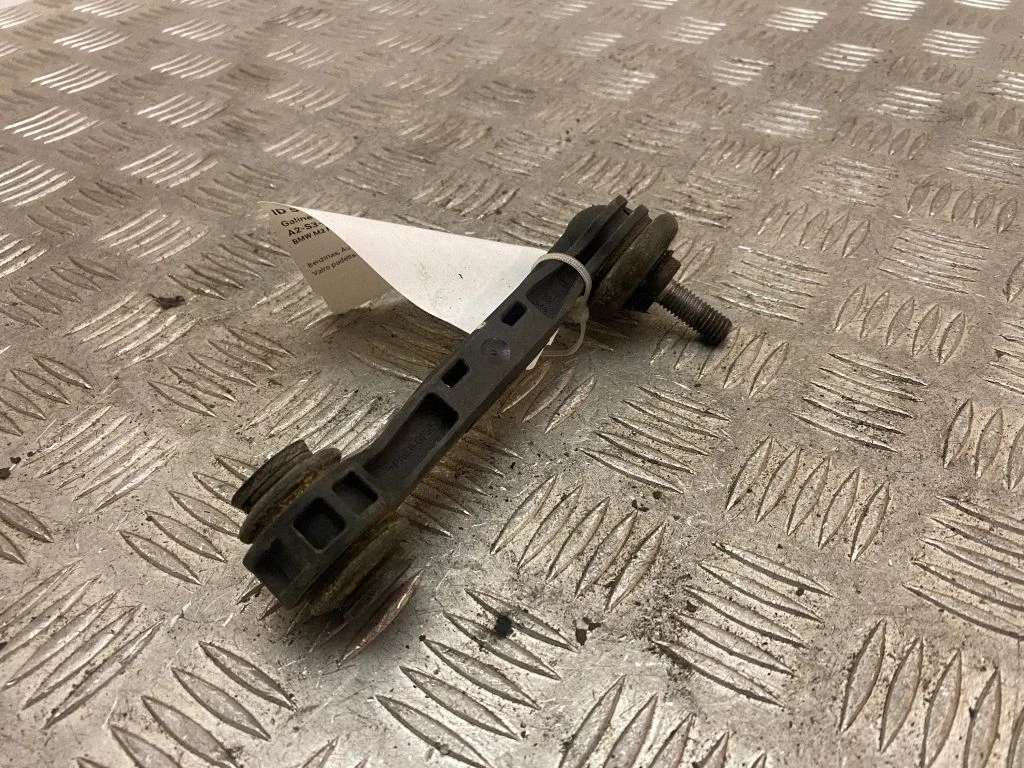 Rear control arm 2284618