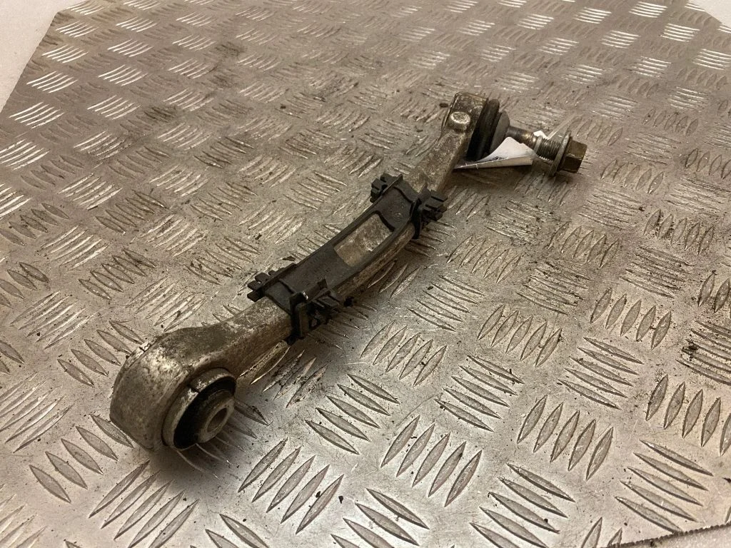 Rear control arm 2284777