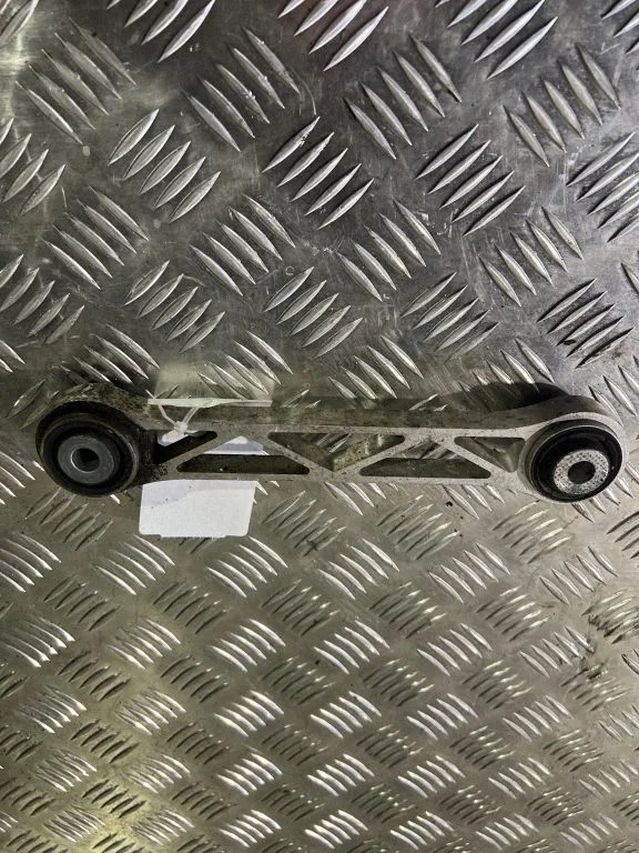 Rear control arm 104396400C