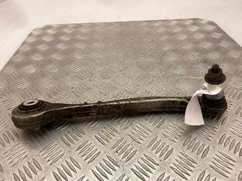 Rear control arm 6796002