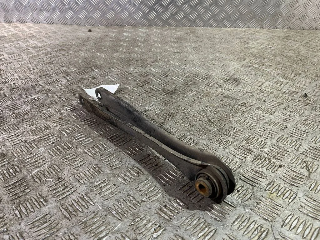 Rear control arm 31360588
