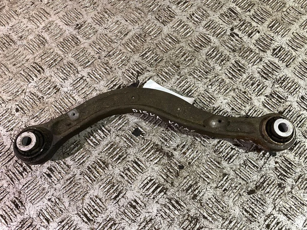 Rear control arm