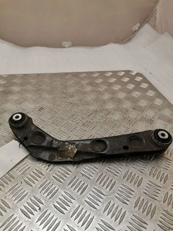 Rear control arm 31360584