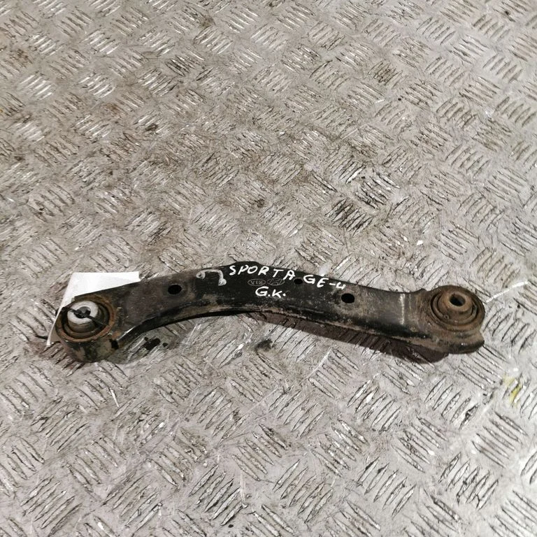 Rear control arm 65100D3050