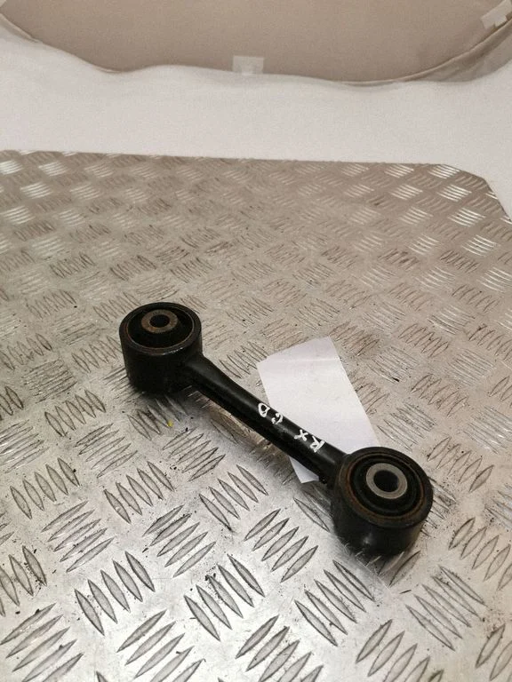 Rear control arm
