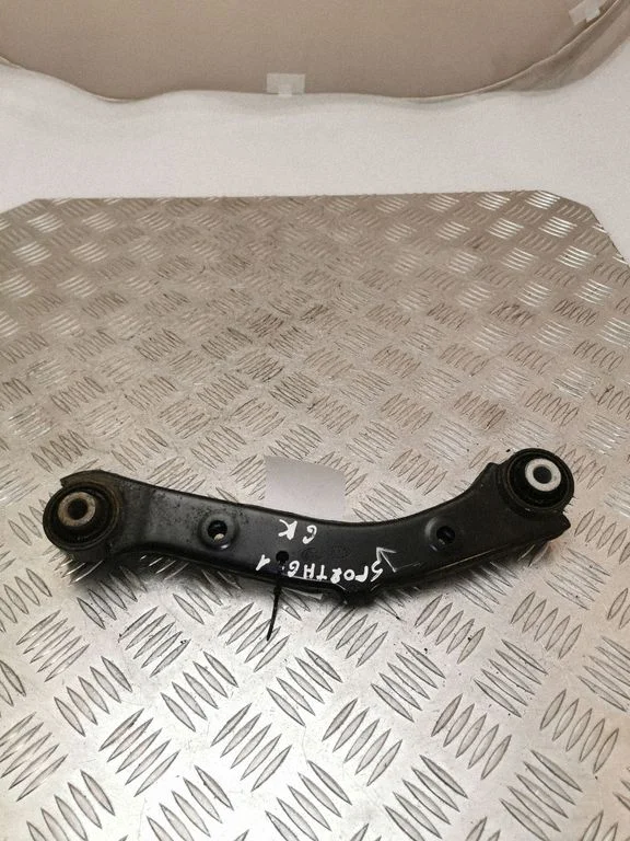 Rear control arm 55100D3050