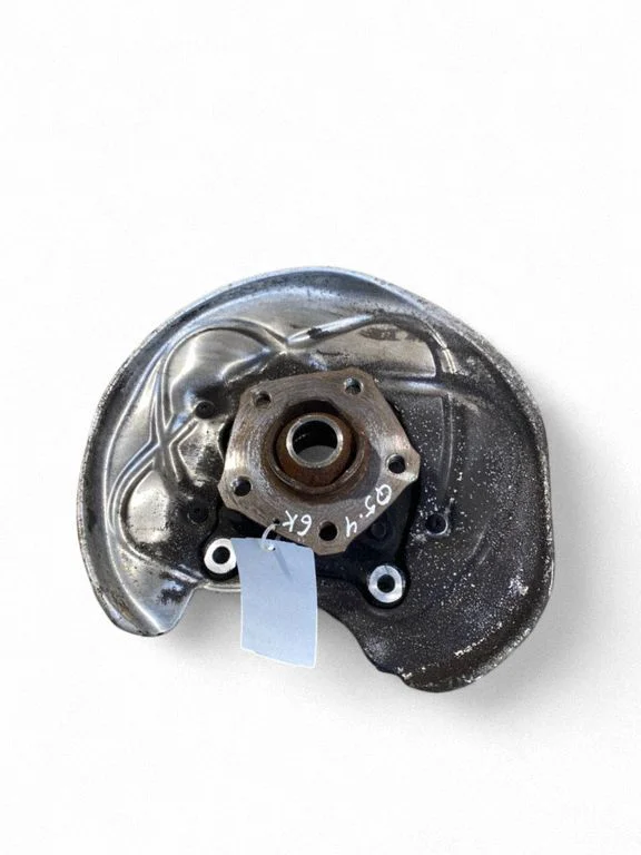 Tagumine rumm 80A505435J