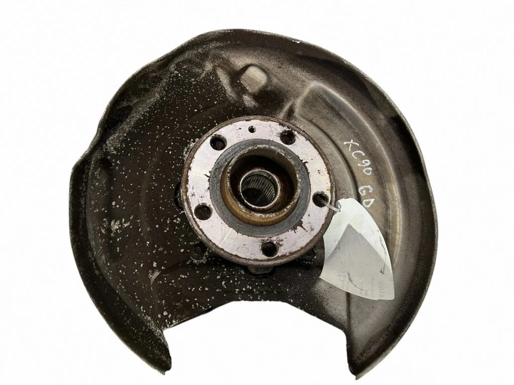 Rear wheel hub – right