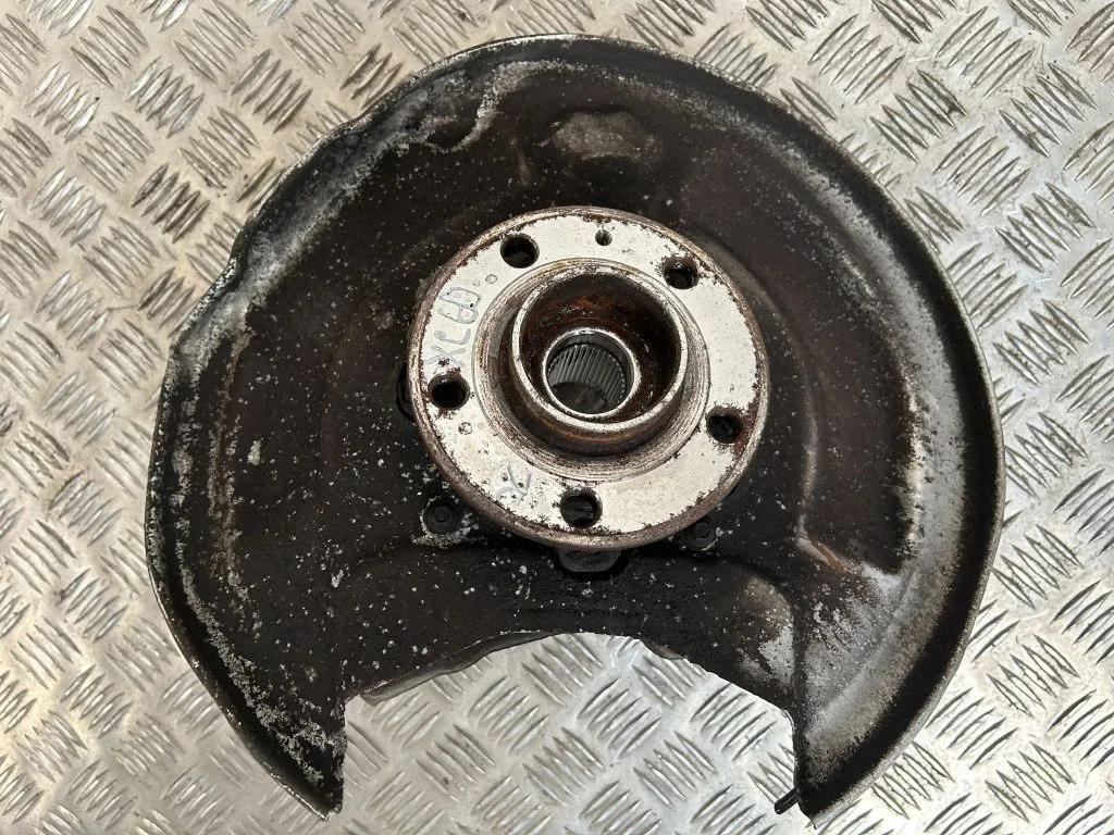 Rear wheel hub 31658320