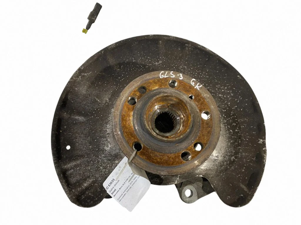 Rear wheel hub – left
