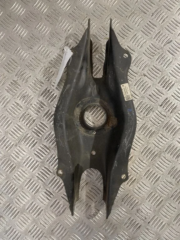 Rear upper control arm/wishbone A2053522000
