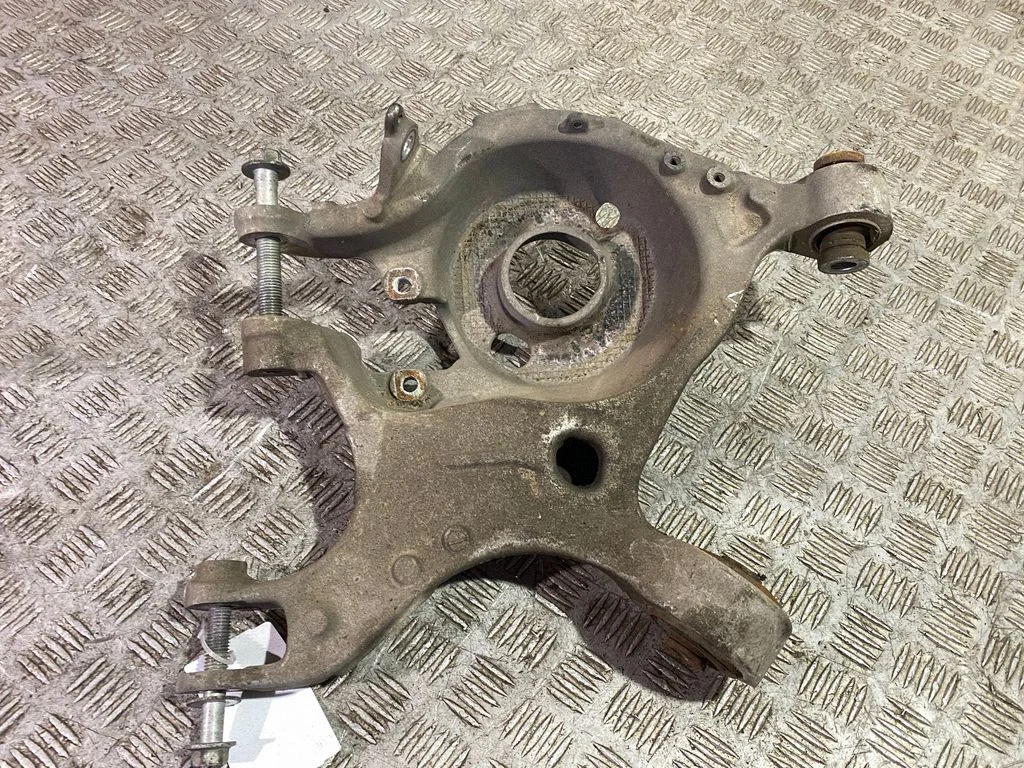 Tagumine ülemine õõtshoob FR3C5K651AC