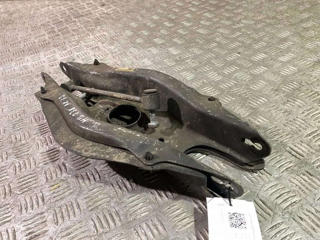 Tagumine ülemine õõtshoob A2053521900