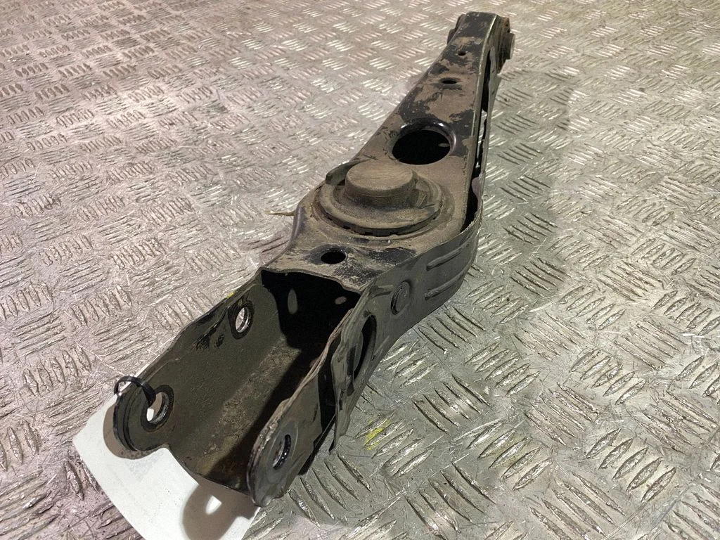 Rear upper control arm/wishbone – KIA Sportage (2016-2021)