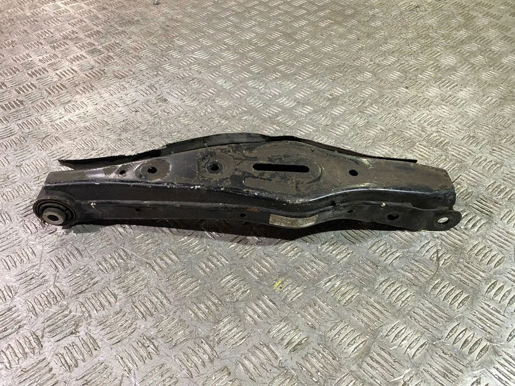 Rear upper control arm/wishbone 55210D3050