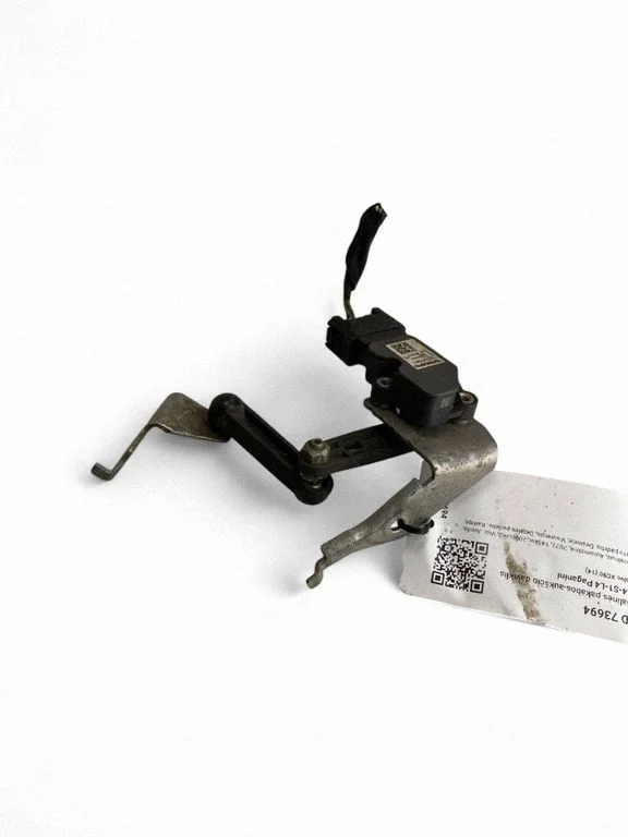 Aizmugurējās gaisa balstiekārtas augstuma sensors – Volvo XC90 (2014-)