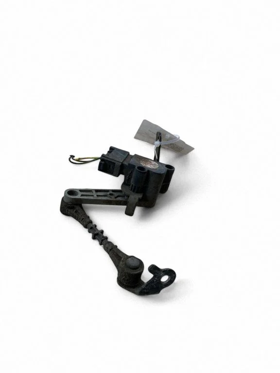 Rear air suspension level height sensor HK833C279BA