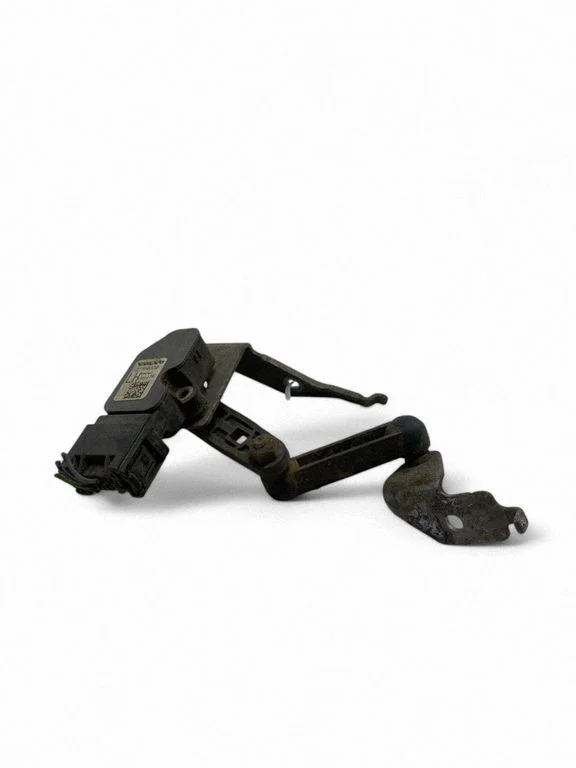 Aizmugurējās gaisa balstiekārtas augstuma sensors – Volvo XC90 (2014-)