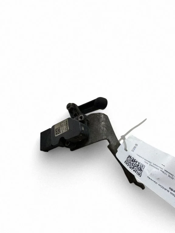 Aizmugurējās gaisa balstiekārtas augstuma sensors – Volvo XC90 (2014-)