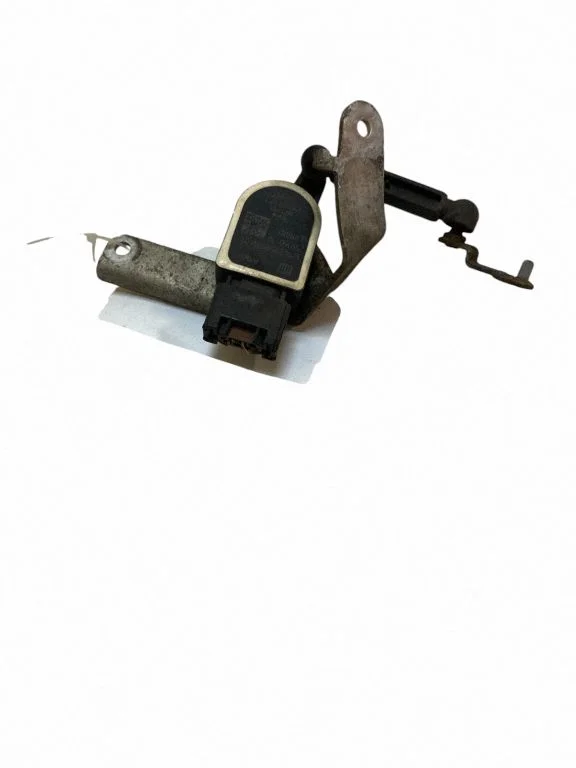 Tagumise õhkvedrustuse kõrgusandur 2959574