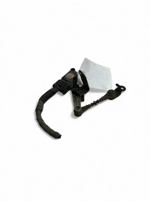 Rear air suspension level height sensor HK833C280DA
