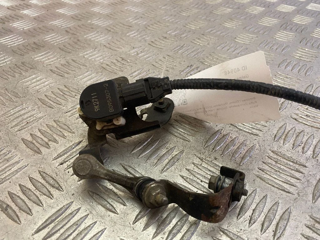 Rear air suspension level height sensor