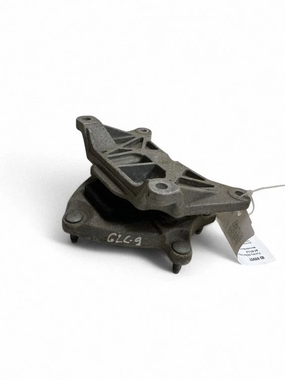 Gearbox mounting bracket A2052402500