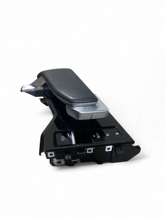 Gear selector mechanism 10520558