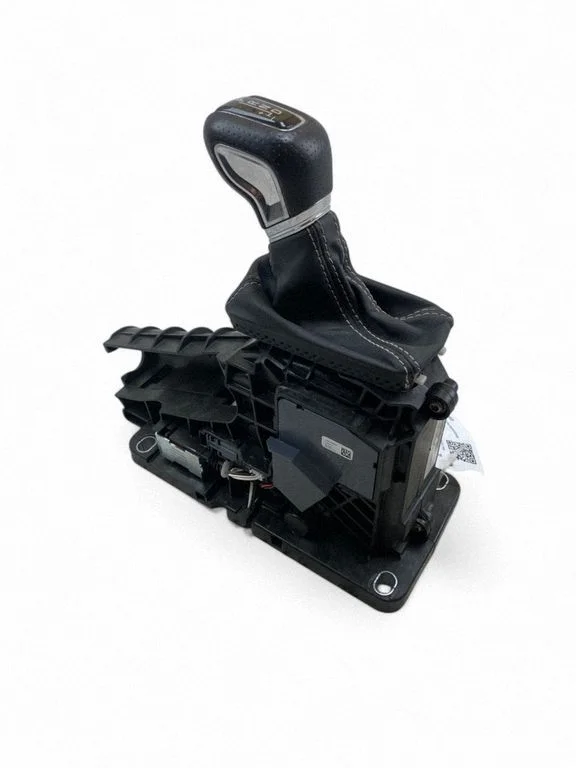Gear selector mechanism 31437773