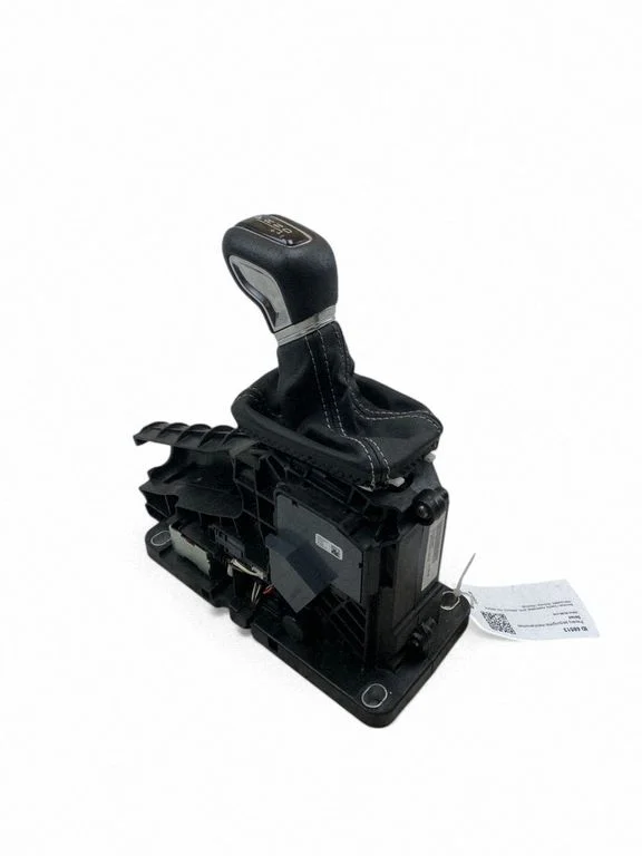 Gear selector mechanism 31367649